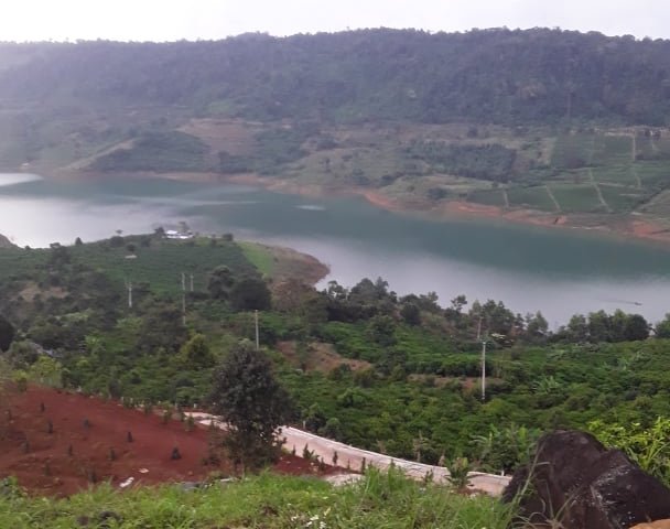 Đất Bảo Lộc 500m2 sổ sẵn view hồ