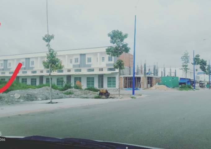 CẦN BÁN 2 LÔ ĐẤT LIỀN KỀ TẠI KHU CÔNG NGHIỆP BECAMEX IDC . CHƠN THÀNH TỈNH BÌNH PHƯỚC .