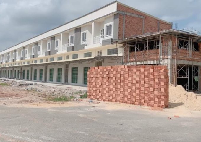 CẦN BÁN 2 LÔ ĐẤT LIỀN KỀ TẠI KHU CÔNG NGHIỆP BECAMEX IDC . CHƠN THÀNH TỈNH BÌNH PHƯỚC .