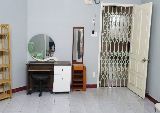 Bán căn hộ Chung Cư Hùng Vương Điện Máy Chợ Lớn P11 Q5