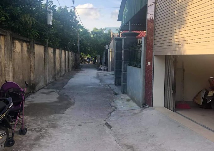 CẦN BÁN LÔ ĐẤT TỌA LẠC TẠI KHU VỰC CỐNG TRẮNG QUÁN TOAN