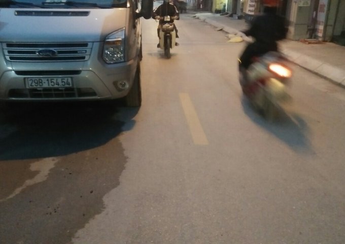 Ngõ phố Nguyễn Công Hoan, 200m2x4T,2mt10m,ô tô tránh,kd,vp,ks
