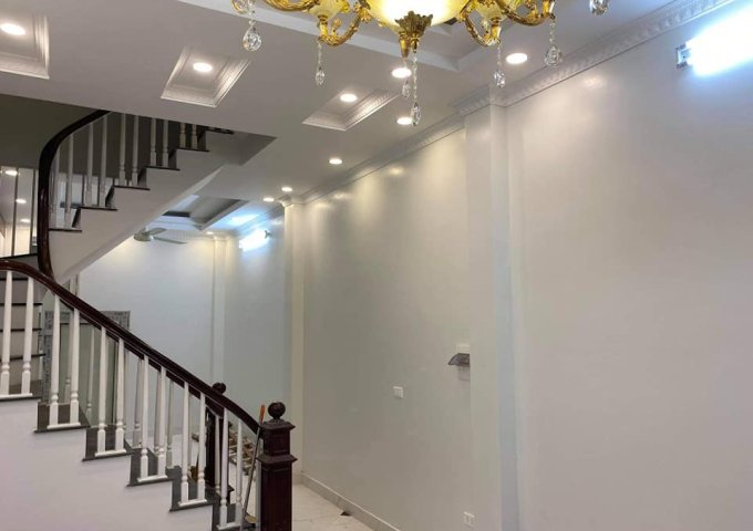 Bán Nhà 41 m2, 5 Tầng, Mặt Ngõ, Phố Nam Dư - Hoàng Mai, 2,75 Tỷ