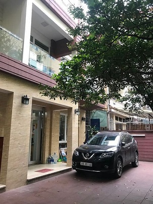 Cho thuê 2 tầng làm văn phòng nhà 15 khu tập thể 14B Lý Nam Đế, Hoàn Kiếm, Hà Nội.