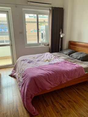 Cần bán CH chung cư N105 Nguyễn Phong Sắc, căn góc 133m2:3PN, 2VS, full NTCC, gỗ tự nhiên 100%. Giá bán 3,5 tỷ. LH: 0979978194/0916874128