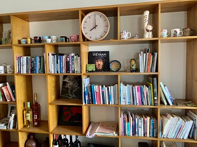 Cần bán CH chung cư N105 Nguyễn Phong Sắc, căn góc 133m2:3PN, 2VS, full NTCC, gỗ tự nhiên 100%. Giá bán 3,5 tỷ. LH: 0979978194/0916874128