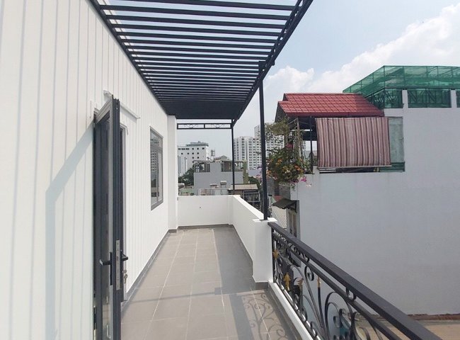 Bán nhà 2 lầu mới xây hẻm 861 đường Trần Xuân Soạn Quận 7.