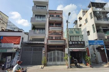 Bán nhà mặt tiền Huỳnh Văn Bánh, Quận. Phú Nhuận. 4.6 x 19m, 2 lầu, giá 20 tỷ TL