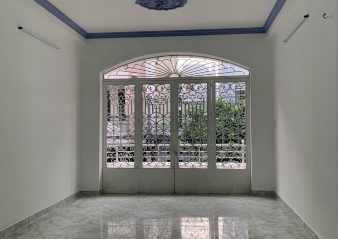 Cho thuê nhà nguyên căn Nguyễn Trãi Q5 ,1 trệt 2 lầu ,4pn,vệ sinh riêng.