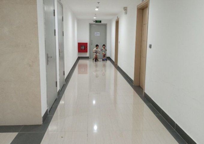 Cần cho thuê  căn hộ tiện nghi tại No08 Giang Biên Long Biên. S: 70m2 Giá: 8 triệu/tháng. LH: 0382945771