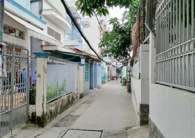 Bán nhà trọ 4 phòng hẻm 160 đường Nguyễn Văn Quỳ P. Phú Thuận Quận 7.- Giá: 4 tỷ