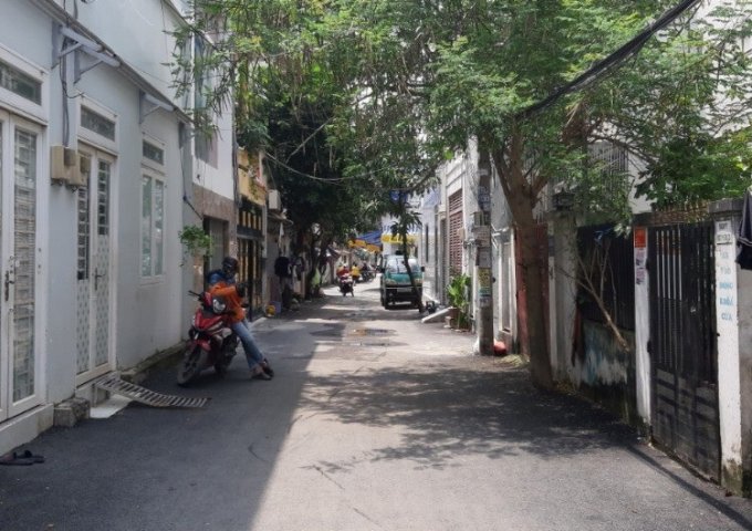 Nhà đúc 2 tấm hẻm xe hơi Phùng Văn Cung, P2, Phú Nhuận.