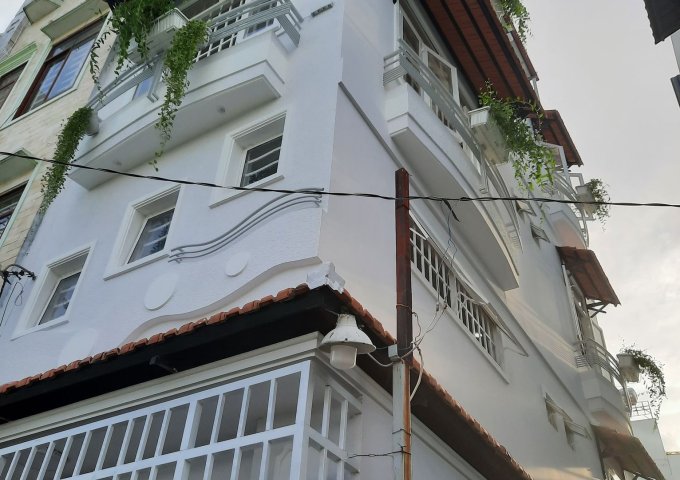Nhà HXH, lô góc Huỳnh Văn Bánh (ko lộ giới), Phú Nhuận 56m2 (4.1m x 13.6) giá 5.56tỷ