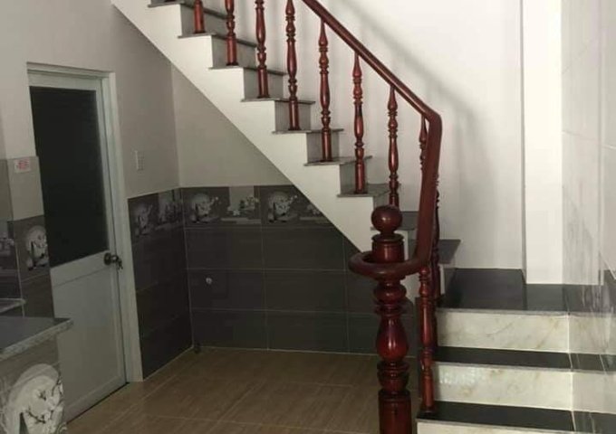 BÁN NHÀ NẰM TRÊN TRỤC ĐƯỜNG NGUYỄN KIM CƯƠNG GẦN NGÃ 4 TÂN QUY. CỦ CHI