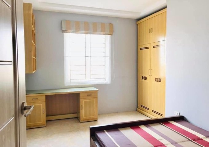 Cho thuê căn hộ Ruby CT2 Giang Biên. S: 70m2. Full nội thất. Giá 6tr5/th. LH: 0962345219.