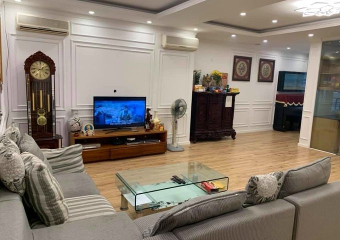  Bán căn hộ chung cư tại Dự án Chung cư 170 Đê La Thành - GP Building, Đống Đa, Hà Nội diện tích 144m2 giá 4.65 Tỷ