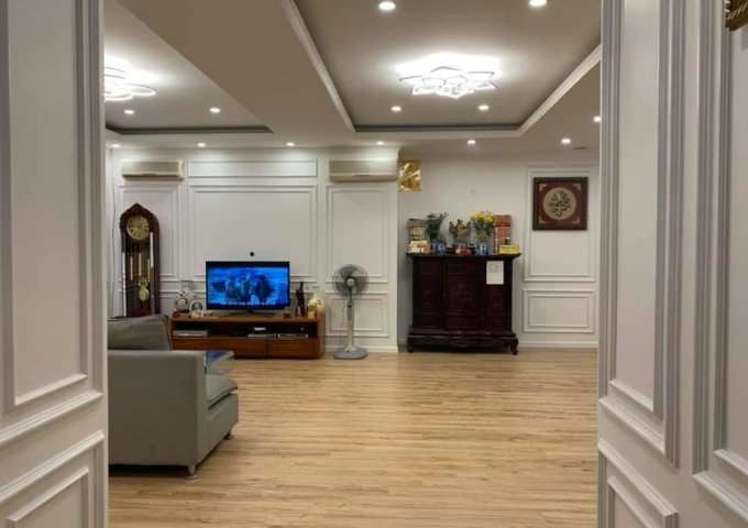  Bán căn hộ chung cư tại Dự án Chung cư 170 Đê La Thành - GP Building, Đống Đa, Hà Nội diện tích 144m2 giá 4.65 Tỷ