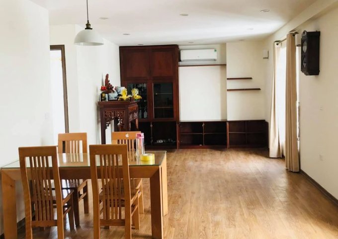 cần bán căn CC  Berriver N03 tại 390 Nguyễn Văn Cừ, Long Biên. 103.8m,3PN,3tỷ380 