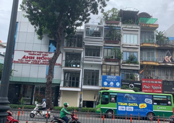 Bán nhà mặt tiền đường Nguyễn Chí Thanh Q.10,DT:4.6x20-giá rẻ nhất khu vực .