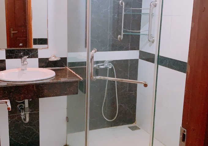 Cho thuê căn hộ chung cư tại Dự án Sakura Tower,Thiết kế 3 phòng ngủ ,2 wc, diện tích 120m2  giá 12 Triệu/tháng LH:0354211010