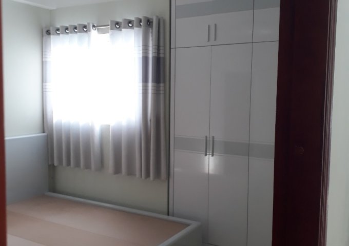 Căn hộ chung cư Idico Tân Phú cần bán gấp 65m2 2PN 2WC. Giá bán 1.75 tỷ