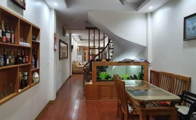  HÀNG HIẾM PHỐ HÀO NAM DT62x5T ÔTÔ VÀO NHÀ GIÁ 10.2tỷ