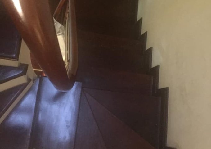 Bán gấp nhà 5 tầng Mặt Phố Nguyễn Huy Tự,Hai Bà Trưng.Dt:30m2.Phố vỉa hè rộng 5m,KD cho thuê sầm uất.