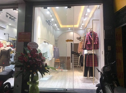 Sang nhượng toàn bộ cửa hàng thời trang tại số 1110 đường Láng, Đống Đa, Hà Nội.