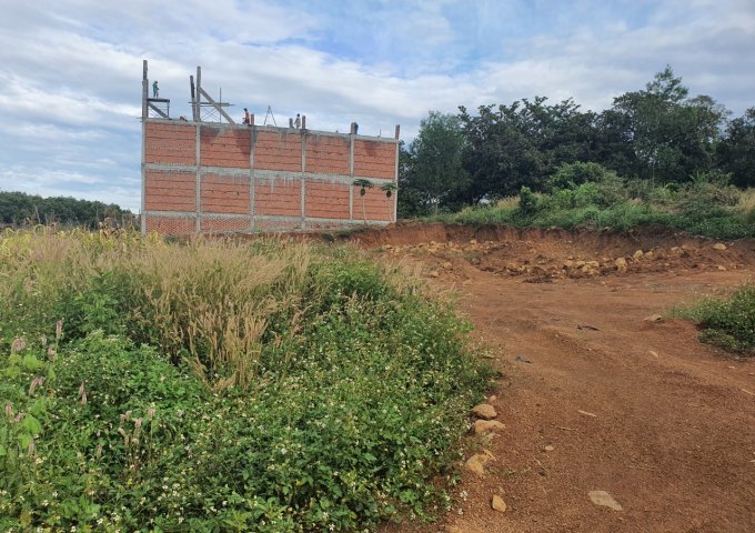 CHÍNH CHỦ CẦN BÁN GẤP LÔ ĐẤT VỊ TRÍ ĐẸP GIÁ RẺ NHẤT KHU VỰC TẠI XÃ THANH LƯƠNG, THỊ XÃ BÌNH LONG, TỈNH BÌNH PHƯỚC. LH  0389557652