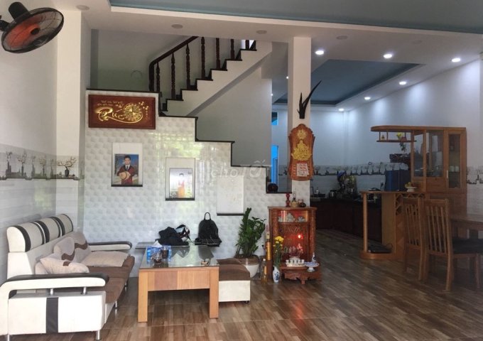 Bán nhà Nhà 1 trệt 1 lầu