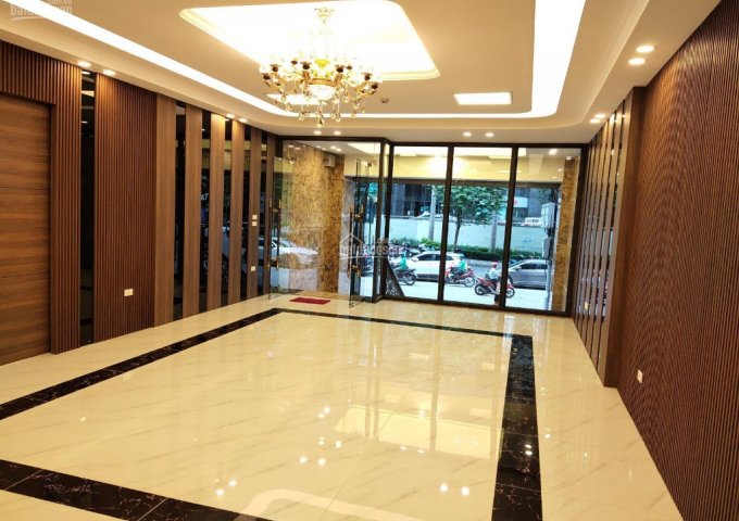 Bán nhà mặt tiền Lê Văn Sỹ, P10, Quận Phú Nhuận, giá 17 tỷ TL - 3 tầng- chỉ 115 triệu/m2.