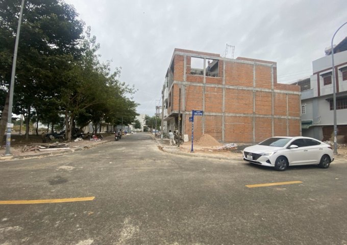 Chính Chủ Cần Bán Lô Đất Mặt Đường Đẹp Tại Phường Phước Nguyên - Tx Bà Rịa - Tỉnh Bà Rịa Vũng Tàu  .