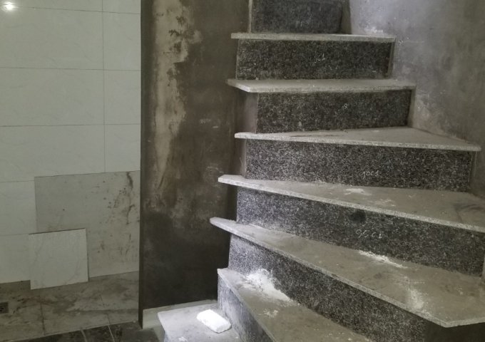 Bán nhà mới xây khu phân lô tại Võng Thị  30m2  giá 3 Tỷ