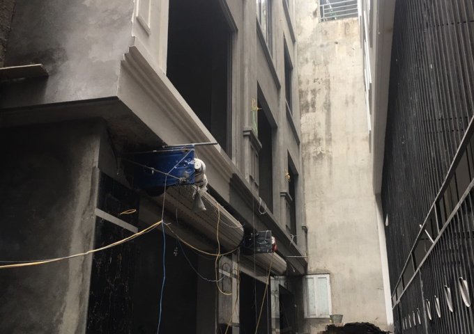 Bán nhà mới xây khu phân lô tại Võng Thị  30m2  giá 3 Tỷ