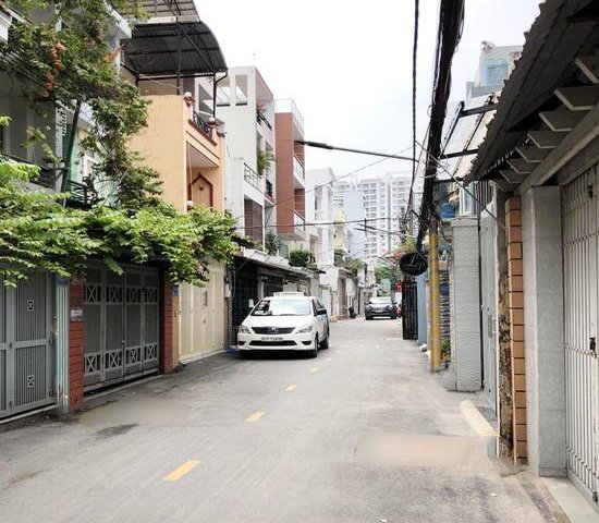 Nhà phố 2 lầu tuyệt đẹp hẻm xe hơi Huỳnh Tấn Phát, P. Bình Thuận, Quận 7