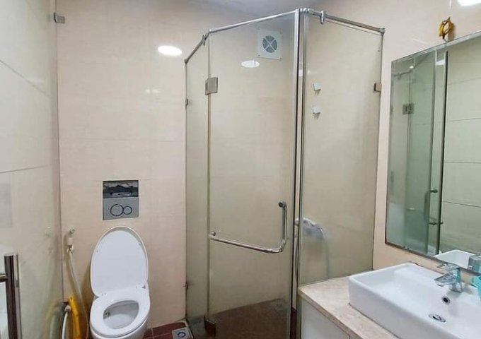  GIÁ 3 TỶ HƠN, XÂY 5 TẦNG, GẦN ROYALCITY, cần bán gấp trước tết,  Gia Lộc Mạnh Tay, Xem Nhà Miễn Phí.