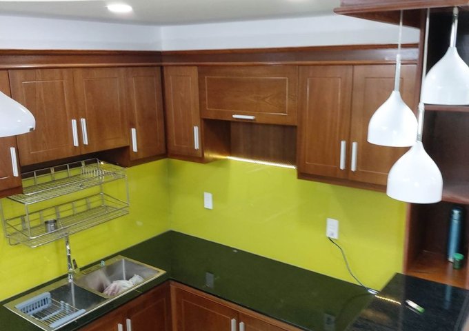 Nhà 1 trệt 1 lầu và 2 PN 2 Wc