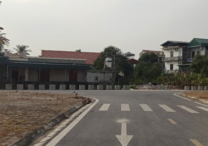 Bán đất gần Vincom Uông Bí, đường 17m, giá chỉ 1.5 tỷ lô 100m2