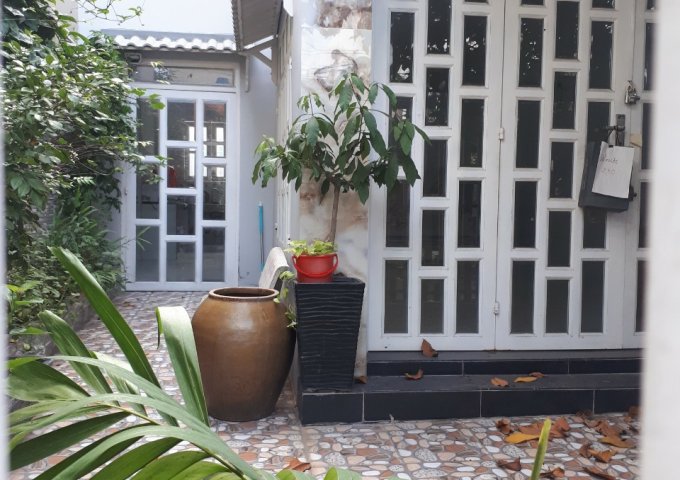 Bán nhà đường Huỳnh Bá Chánh, xã Tân Kiên, Bình Chánh, DT 100m2, ở ngay, giá 3,55 tỷ