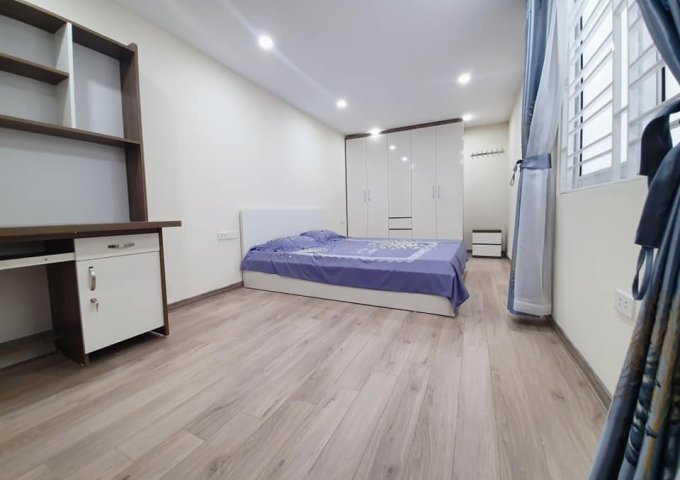 Bán nhà Hồ Ba Mẫu, Đống Đa, 30m2, 4T, MT6.6m, giá 2.65 tỷ.