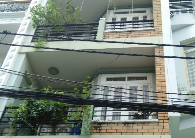 Nợ ngân hàng bán nhà 134 Thành Thái, Phường 12, Quận 10, DT 4x17m, giá chỉ hơn 14 tỷ