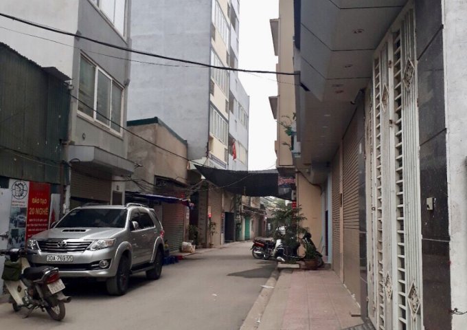 Cho thuê nhà riêng ngõ 75 Nguyễn Xiển , 48 m2 x 5 tầng, Ngõ thông oto đỗ cửa