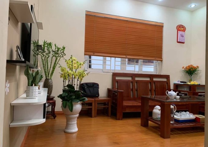 Gia đình mình đang cần tiền muốn bán nhanh nhà trong ngõ tại Hà Nội