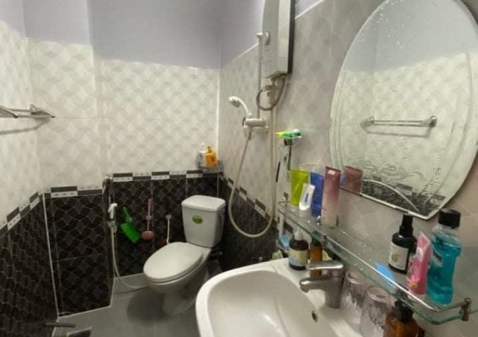 Cần bán nhà hẻm 55 Lê Ngã Phú Trung Tân Phú 36m2 4 tấm 3PN 4tỷ5 TL