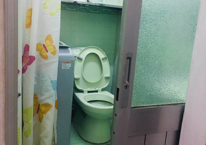 Cho Thuê Chung cư 14 Nguyễn Thị Nghĩa, Phường Bến Thành, Quận 1. Gía 4,5 Triệu/tháng, LH 0348716452