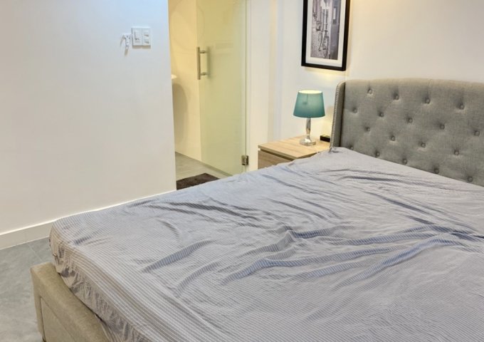 Bán gấp nhà mặt tiền hẻm 333 đường Bến Văn Đồn Phường 1 Quận 4