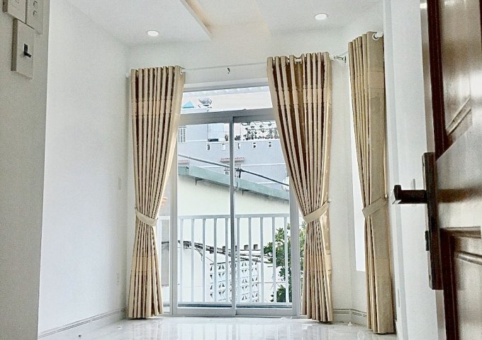 Cần Bán hoặc cho thuê nhà đẹp mới xây P15 QTB.