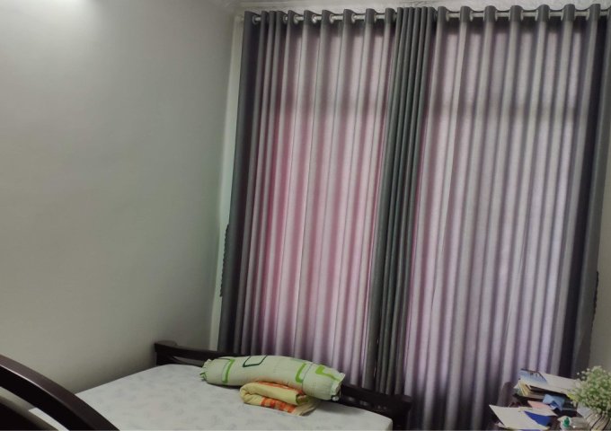 CHÍNH CHỦ CẦN BÁN NHÀ 3 TẦNG HẺM XE TẢI CHẠY TẠI HUỲNH VĂN BÁNH, PHƯỜNG 14, QUẬN PHÚ NHUẬN, HCM