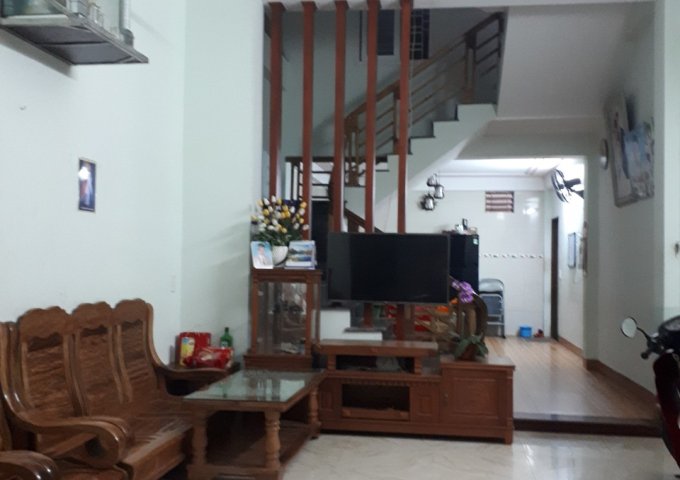 Chính Chủ cần bán gấp căn nhà 60m2 Tại đường Tô Vĩnh Diện, phường Điện Biên, Tp Thanh Hoá.  Xin Liên hệ: 0985870626+ zalo