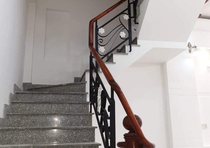 Bán hoặc cho thuê - Nhà bán mới cứng , kiên cố Nguyễn Văn Khối (Cây Trâm) phường 11 Gò Vấp.